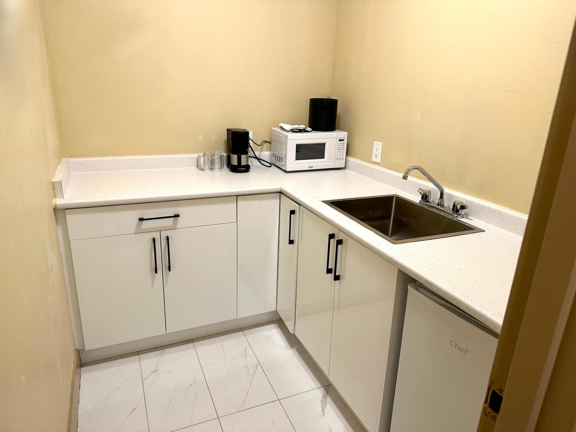 Linda Vista Motel Surrey Luaran gambar